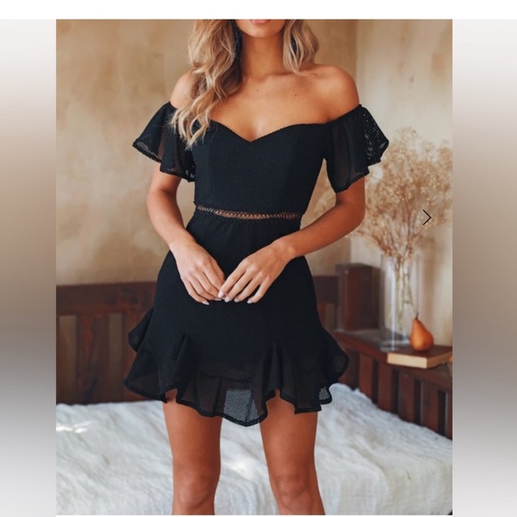 ❤️‍🔥❤️‍🔥2/14❤️‍🔥❤️‍🔥Hello Molly Black Dress size 6 nwot - Picture 3 of 5